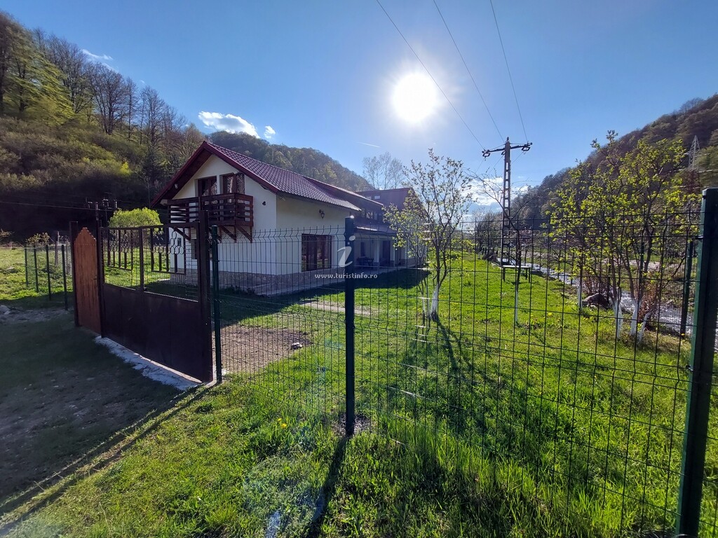 Transilvania 10 - Casa Poarta Văii Jiului
