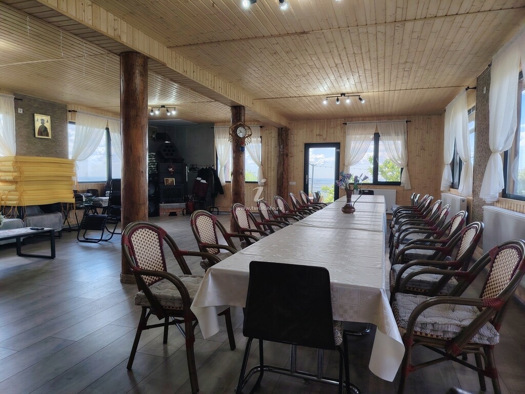 Căsuțe tip camping La Rasay Chalet