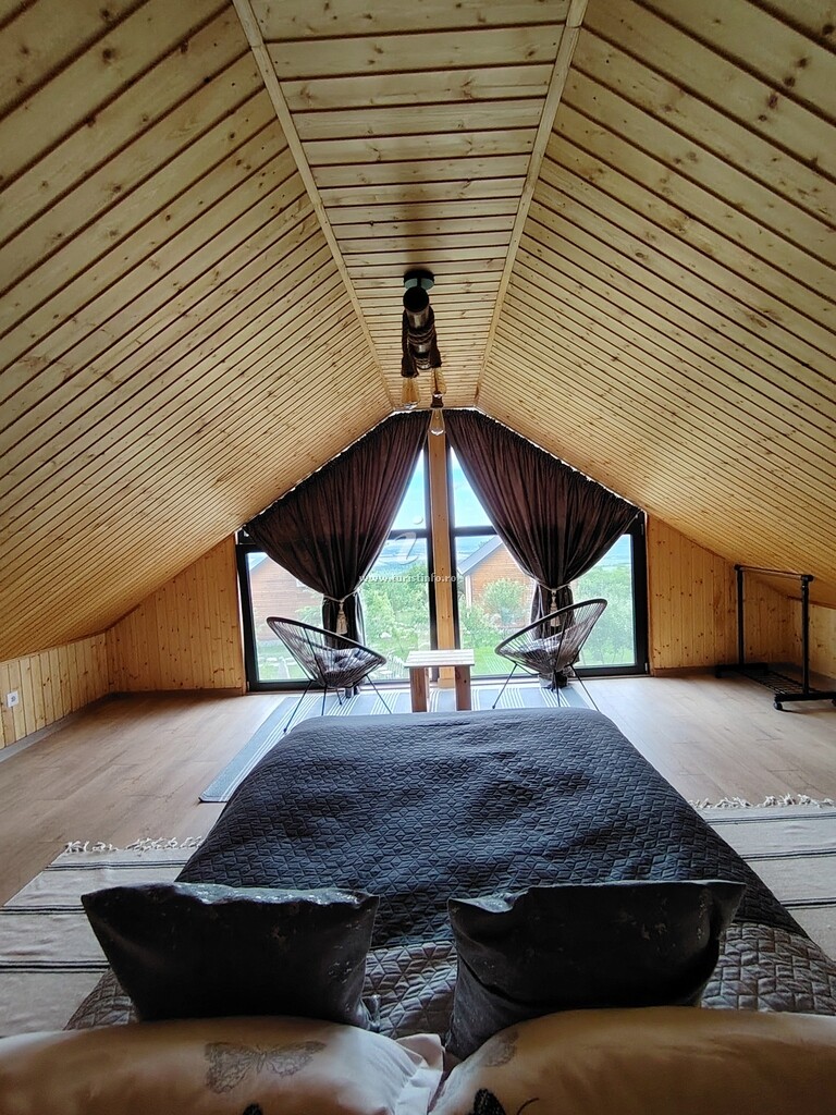 Căsuțe tip camping La Rasay Chalet