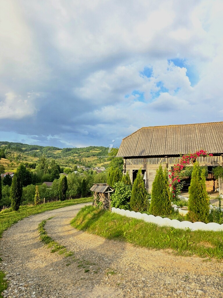 Pensiunea Plai Străbun