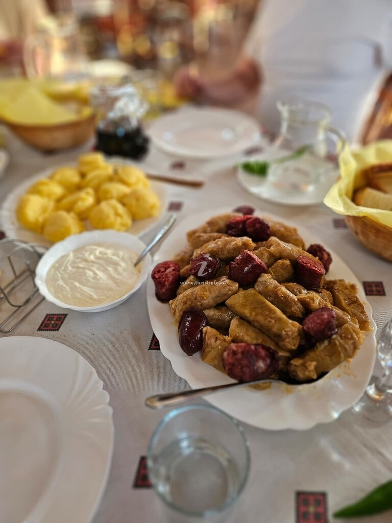 Pensiunea Plai Străbun