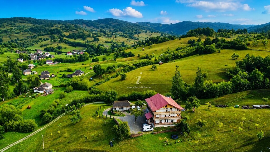 Pensiunea Plai Străbun