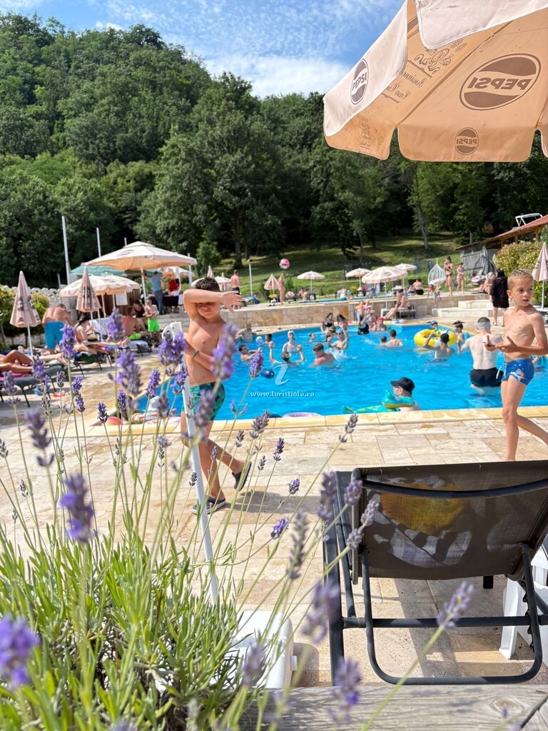 Pensiunea Casa  Creța