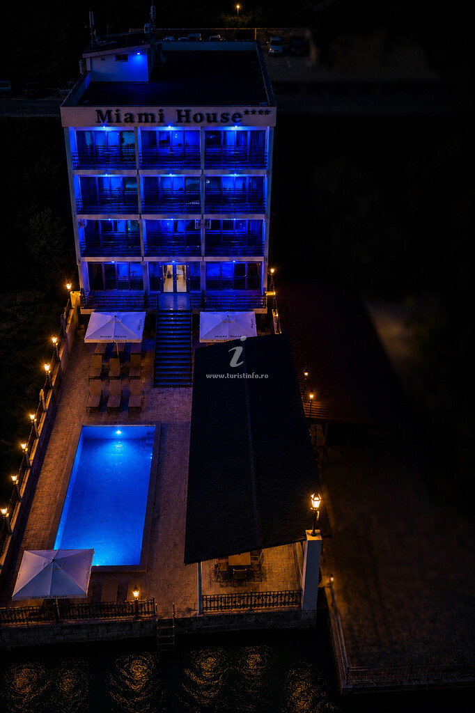 Pensiunea Miami House