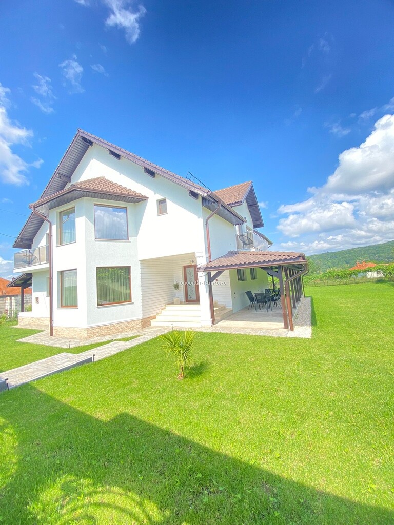 Pensiunea Alpine Grace Retreat