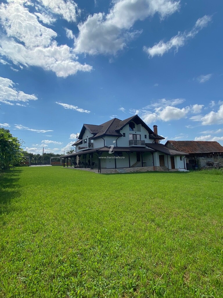Pensiunea Alpine Grace Retreat