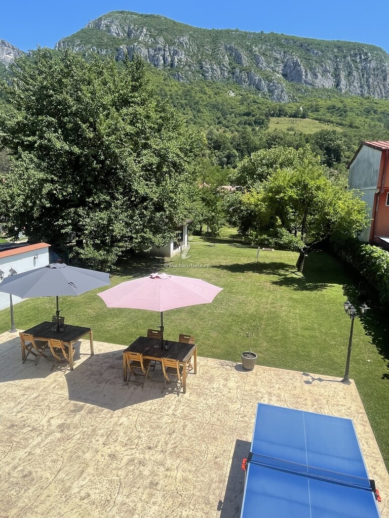 Pensiunea Casa Bianca