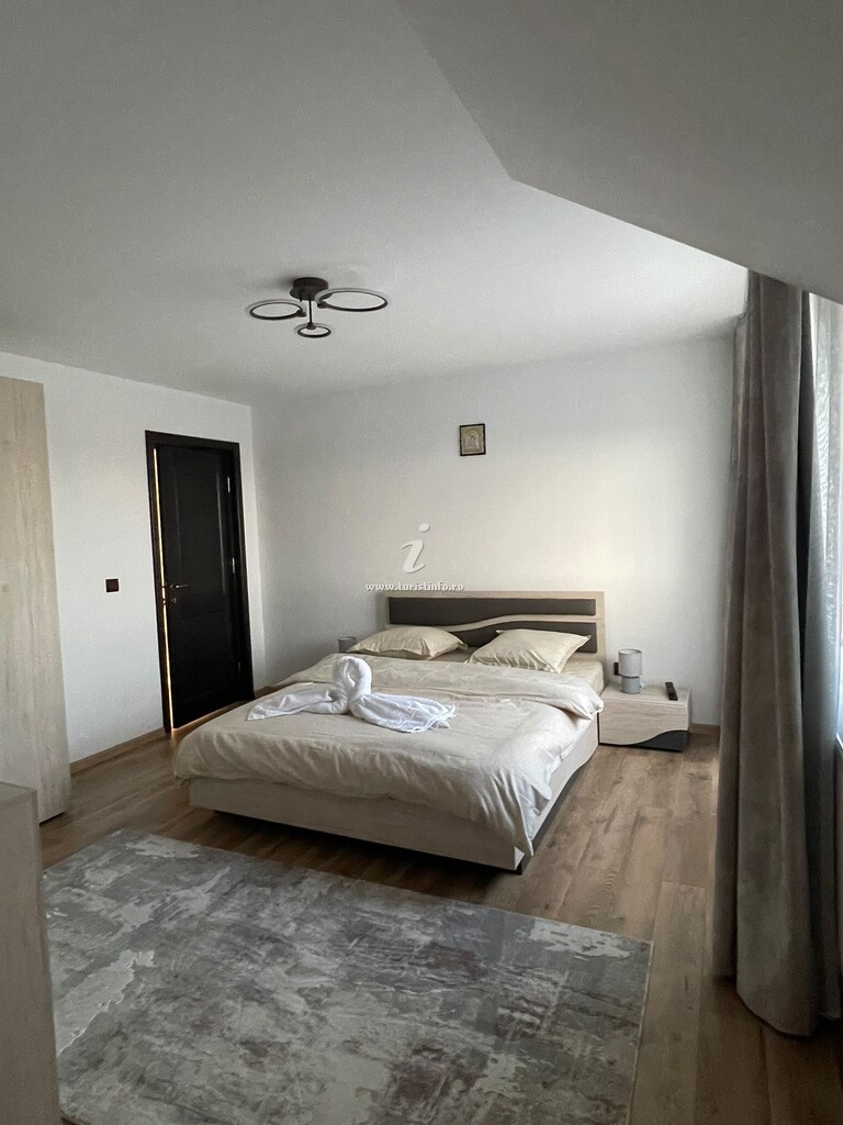 Pensiunea Alpine Grace Retreat