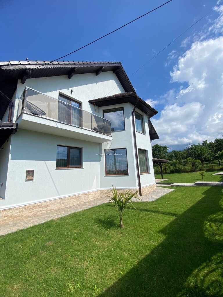 Pensiunea Alpine Grace Retreat