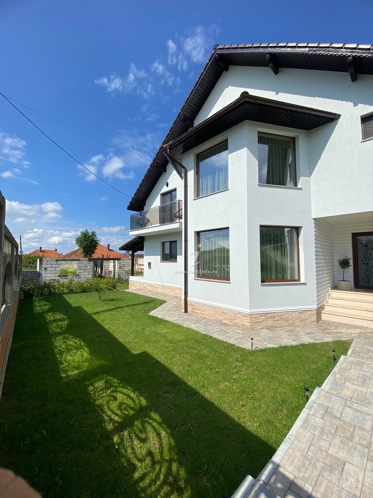 Pensiunea Alpine Grace Retreat
