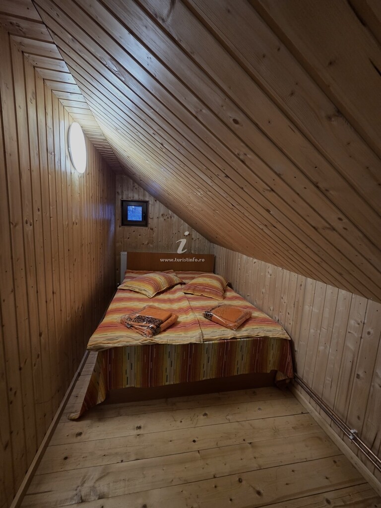Cabana Ancuța și Rustic