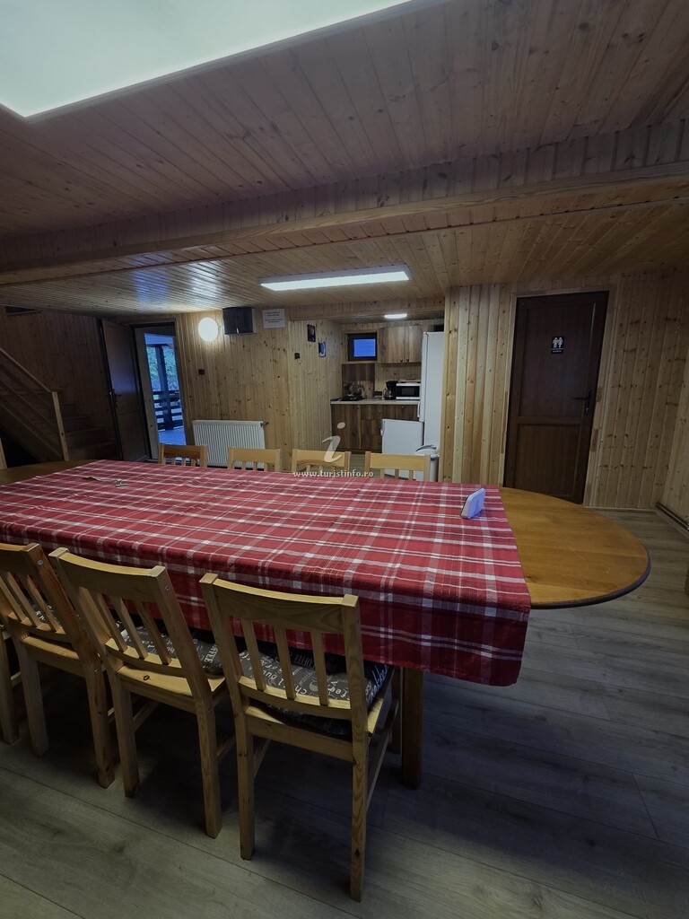 Cabana Ancuța și Rustic