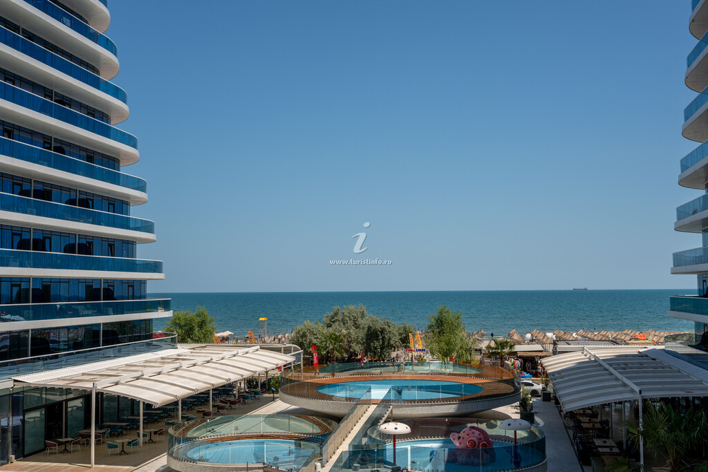 Apartamente White Titanic Sea View Residence