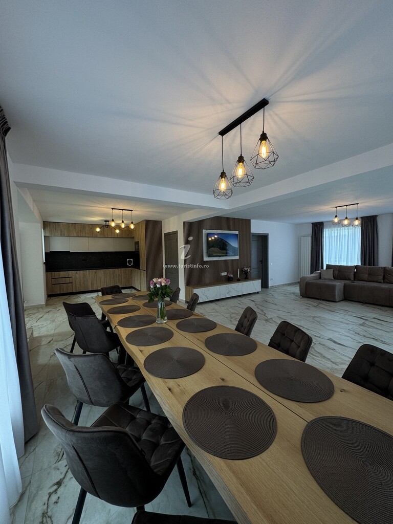 Pensiunea R.O.S.T Guesthouse
