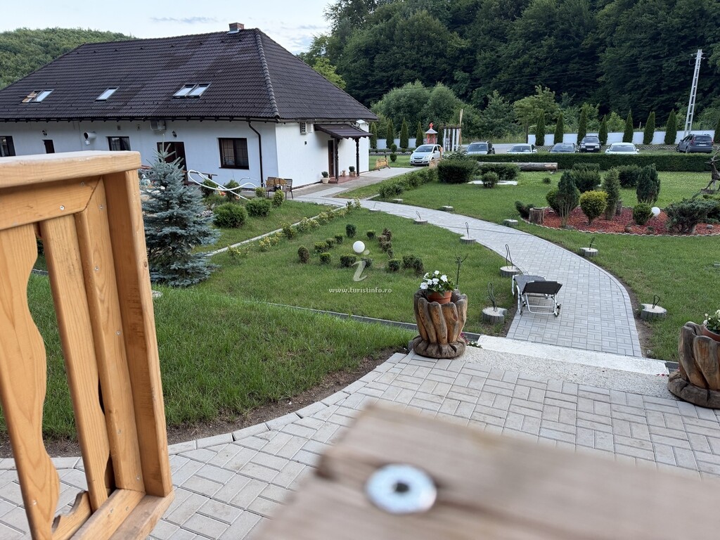 Pensiunea Domeniul  Poiana Ursului