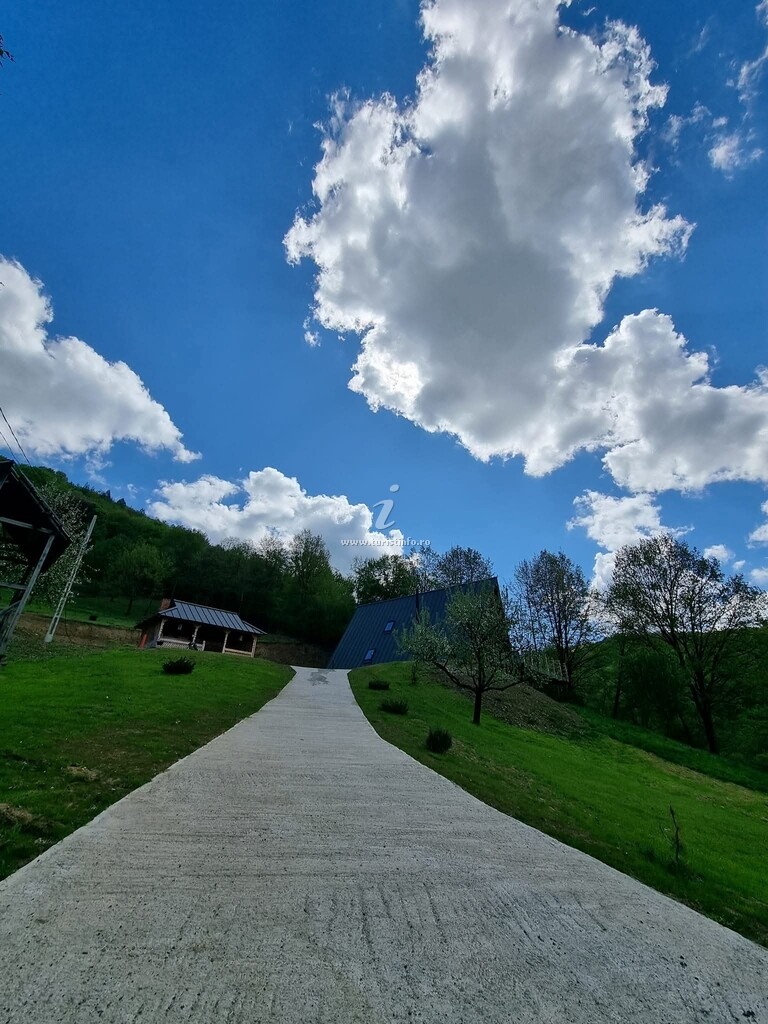 Cabana din Plăiuț