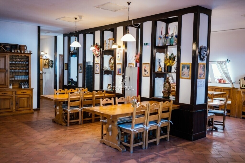 Pensiunea Casa Moțului
