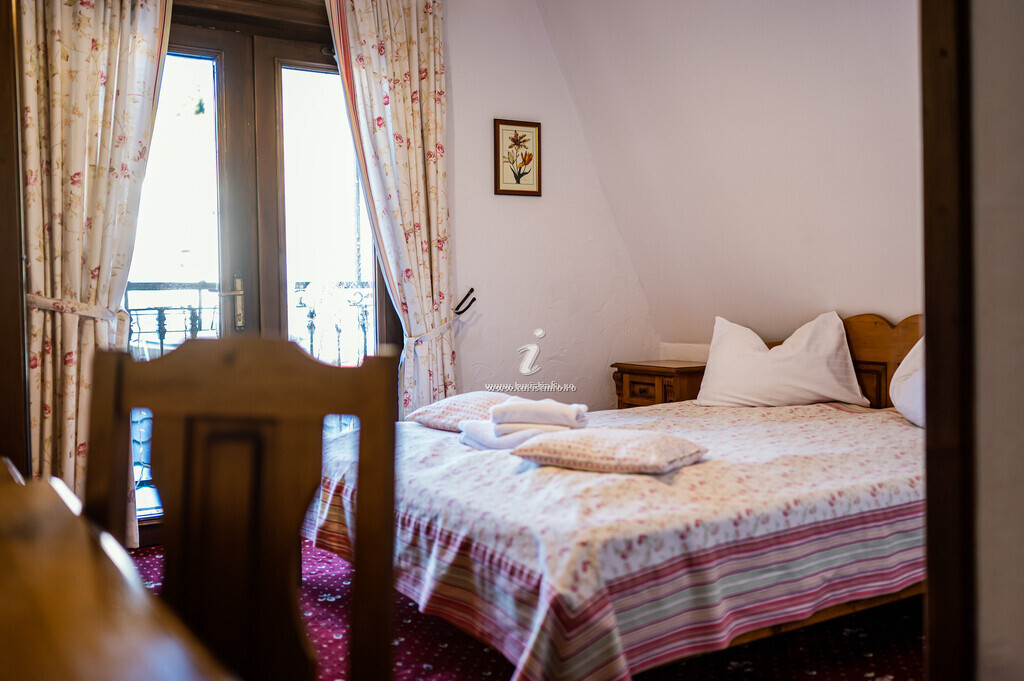 Pensiunea Casa Moțului