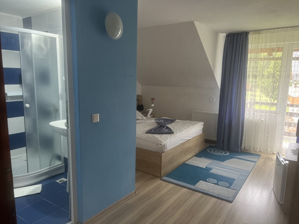 Camere de închiriat Raluca