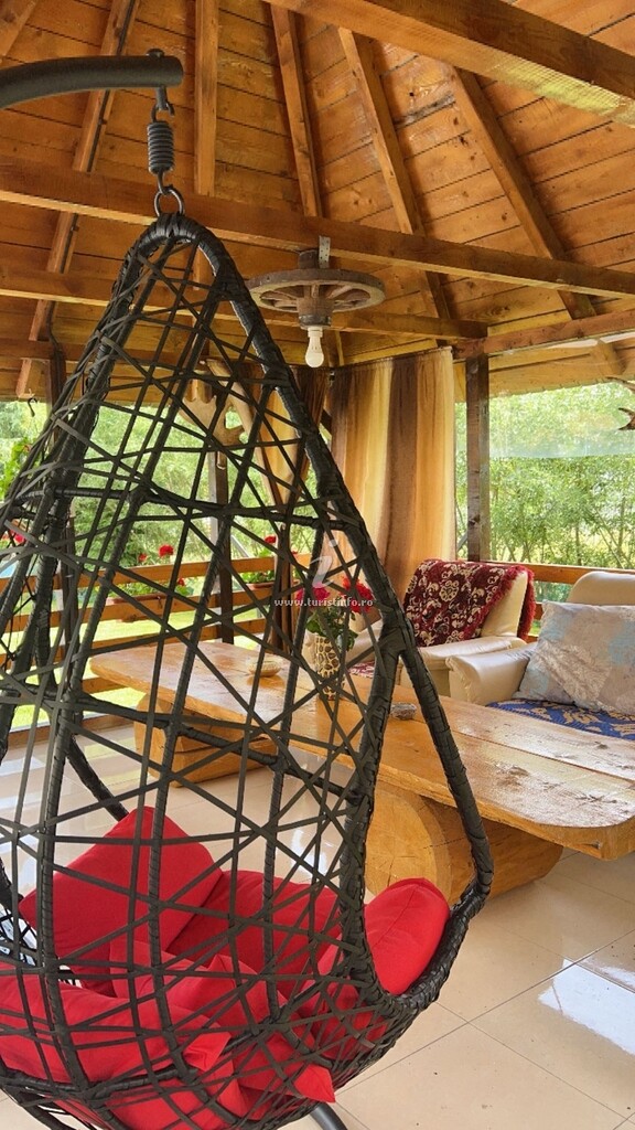 Camere de închiriat Raluca
