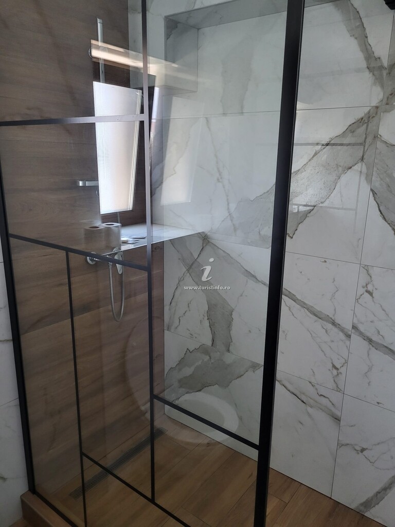 Camere de închiriat Florin