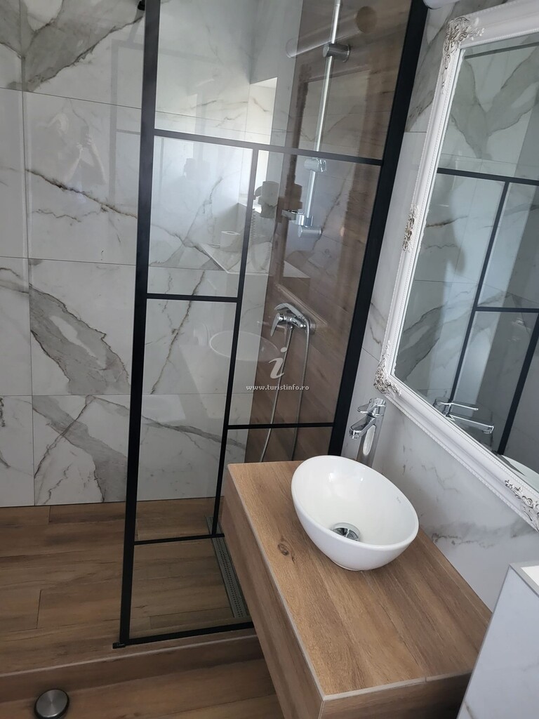 Camere de închiriat Florin