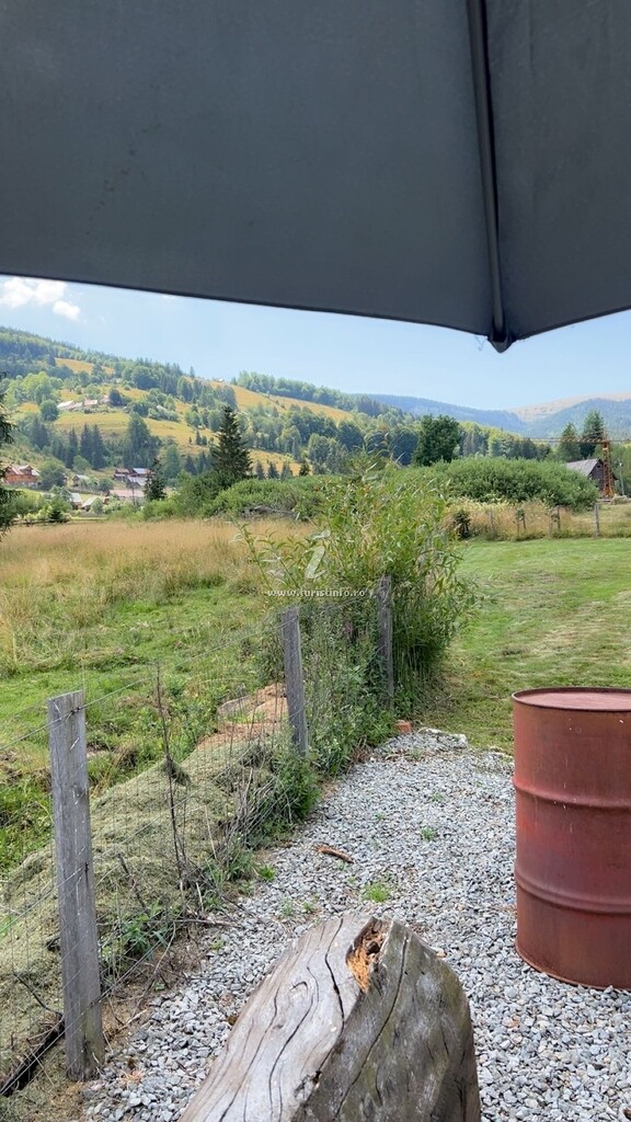 Camere de închiriat Raluca