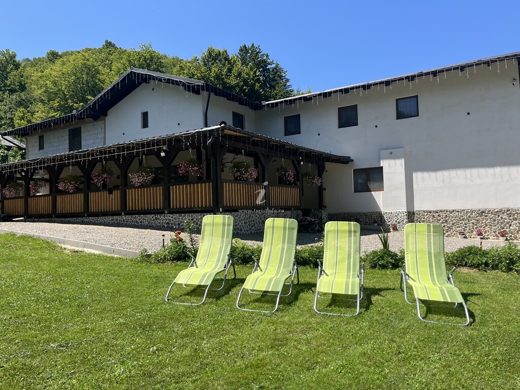 Casa de vacanță Casa Dinu