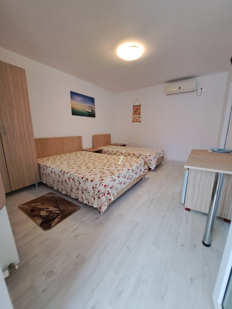 Camere de închiriat Edius