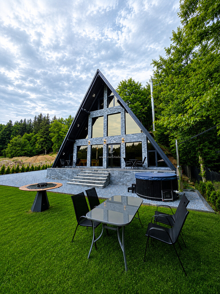 A-frame The Robian Chalet