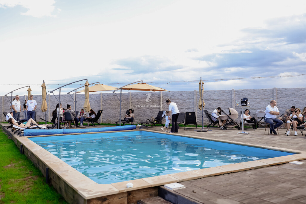 Complex Turistic Aframe Studio Events