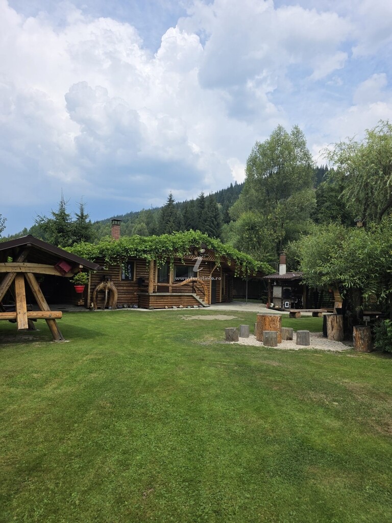 Cabana Casa Cu Veveriţe