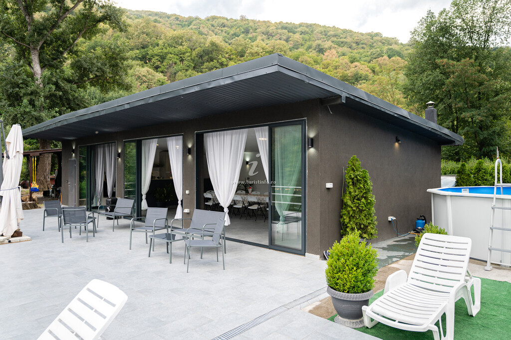 Casa Ricky House