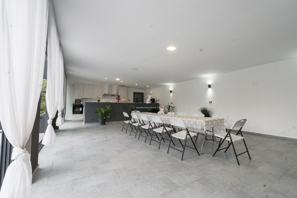 Casa Ricky House