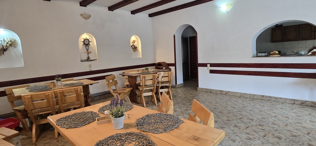 Pensiunea Cuibul Bunicilor