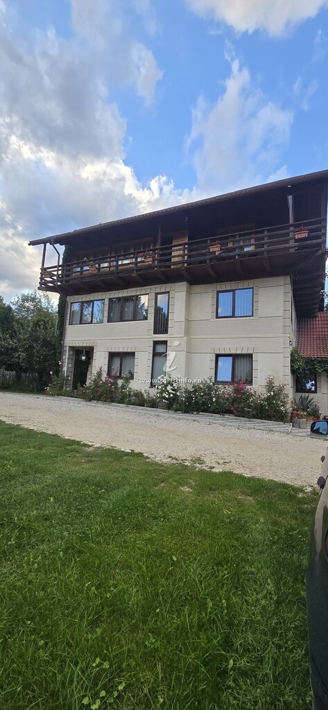 Pensiunea Cuibul Bunicilor