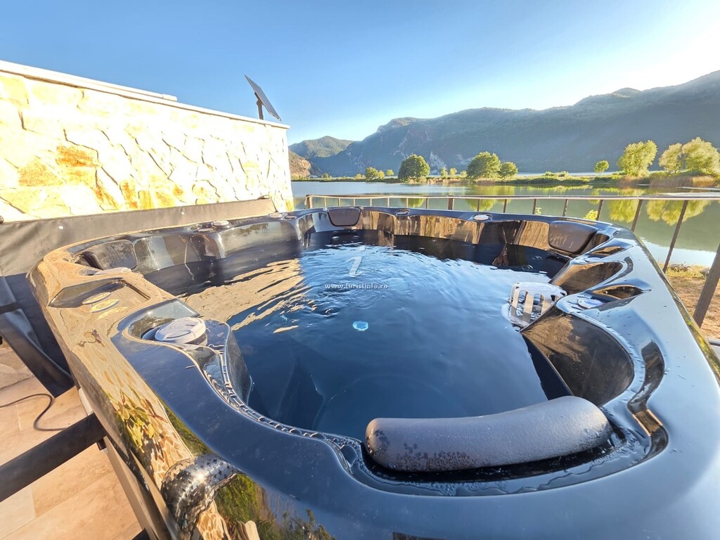 Bungalow-uri Twin Lake House