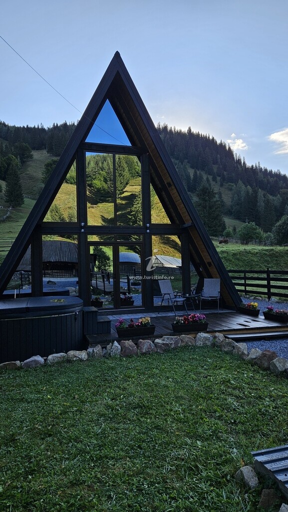 A-frame Chalet Emir