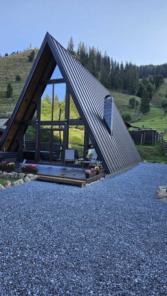 A-frame Chalet Emir