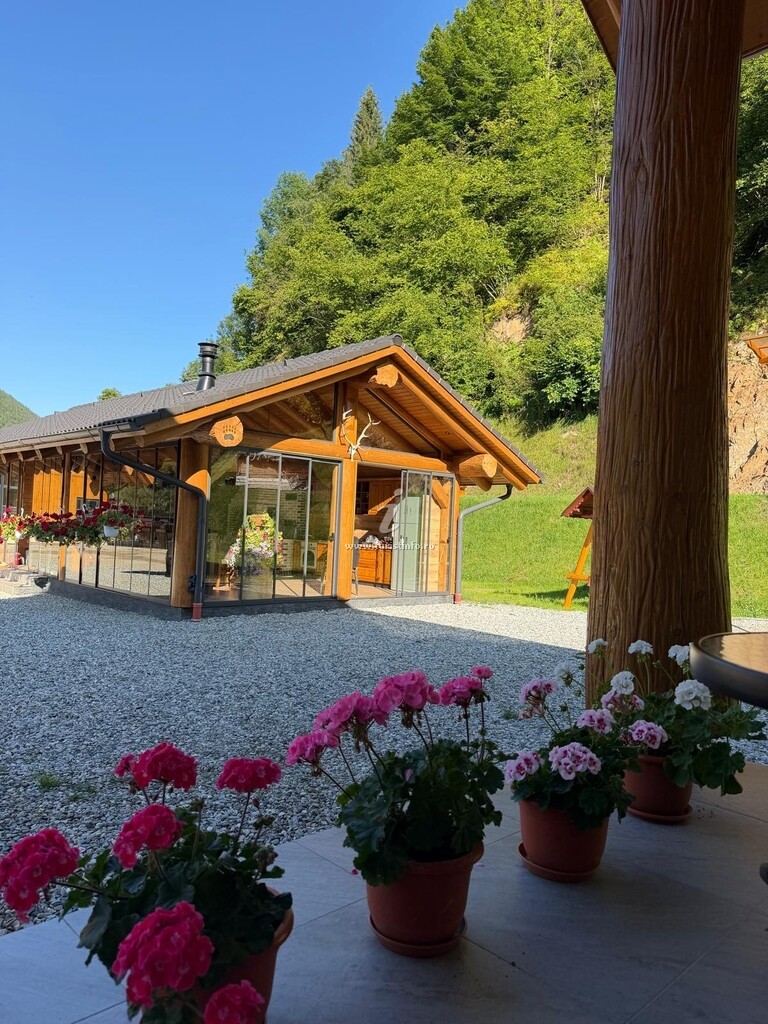 Cabana Chalet