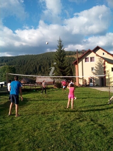 Camere de închiriat Raluca