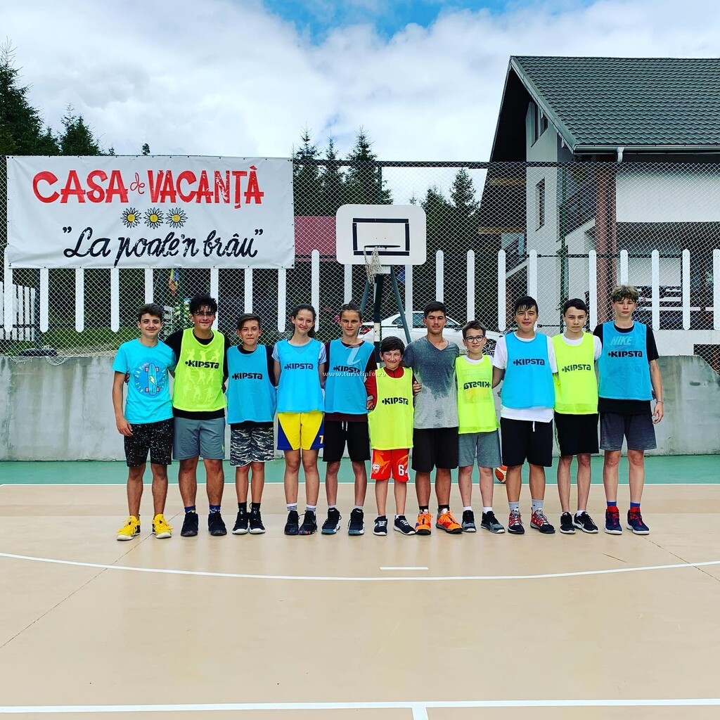 Casa de vacanță La Poale' N Brâu