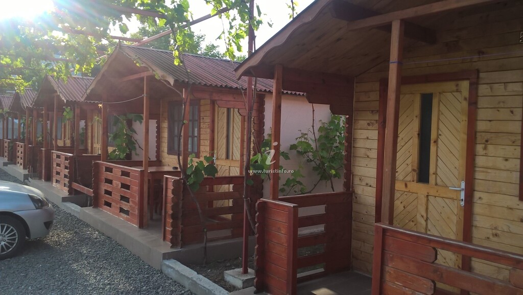 Căsuțe tip camping Azur