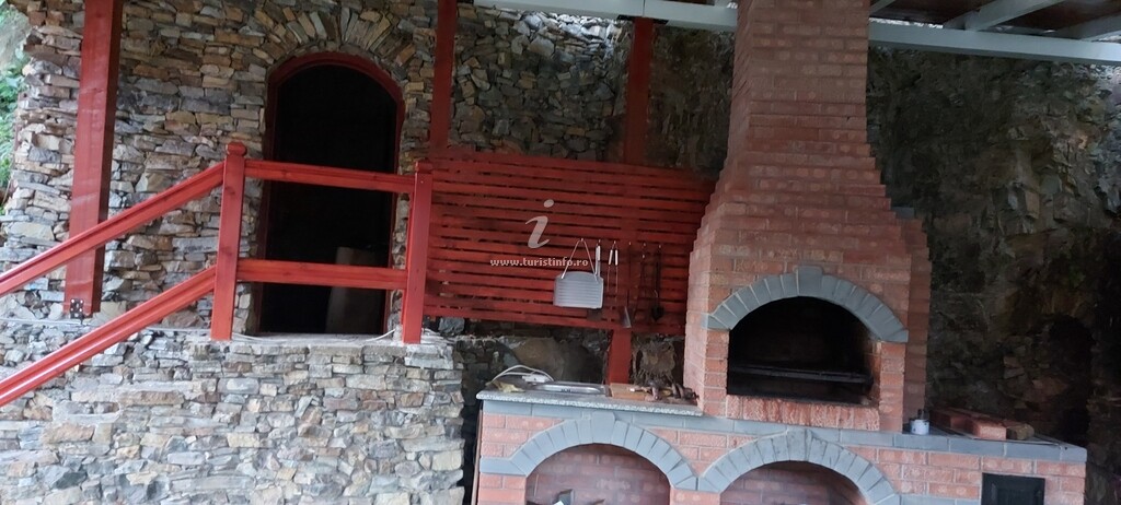 Cabana Wood House