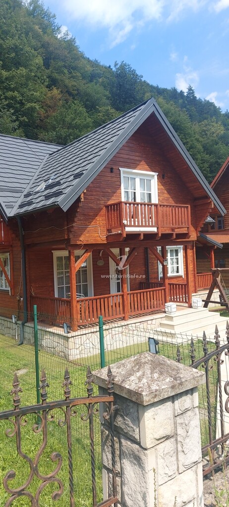 Cabana Wood House