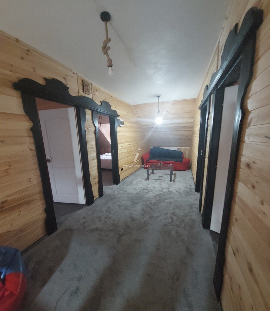 Cabana Izvorul Miclăușa