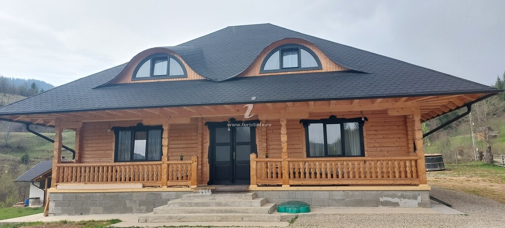 Cabana Izvorul Miclăușa