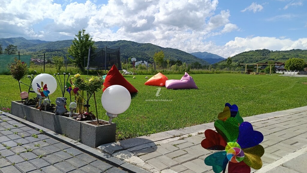 Glamping Sungarden Domes