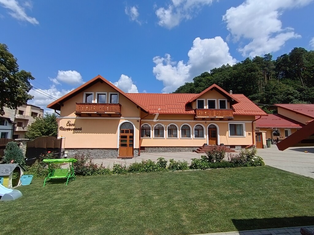 Pensiunea Casa Râșnoveană
