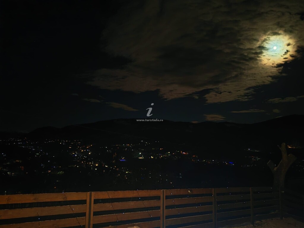 A-frame Bâzz